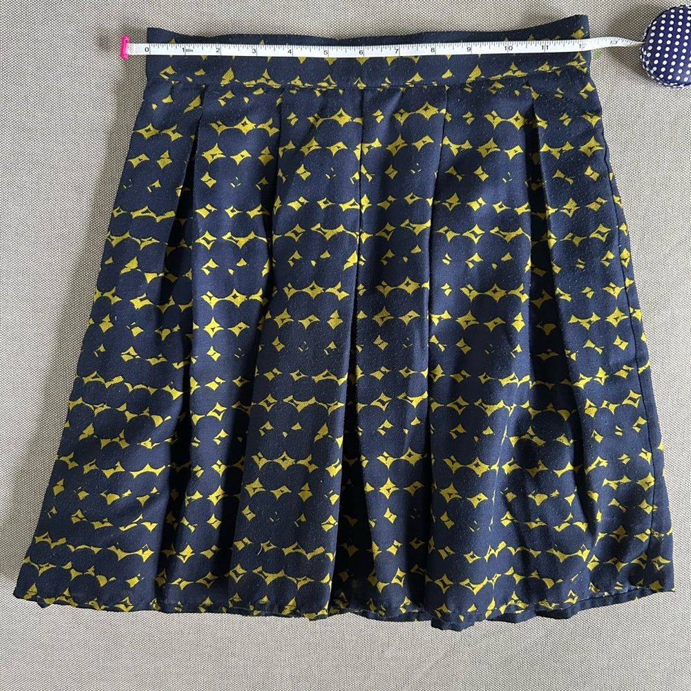 Armani Exchange, Mini-Skirt with zipper in back, Summer Sale